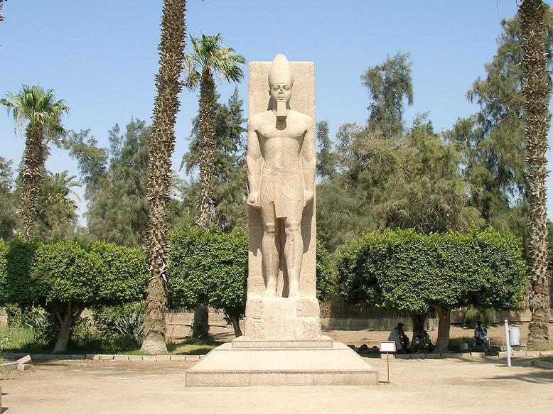 Giza Pyramids, Saqqara, Memphis & Dahshur Full-Day Tour